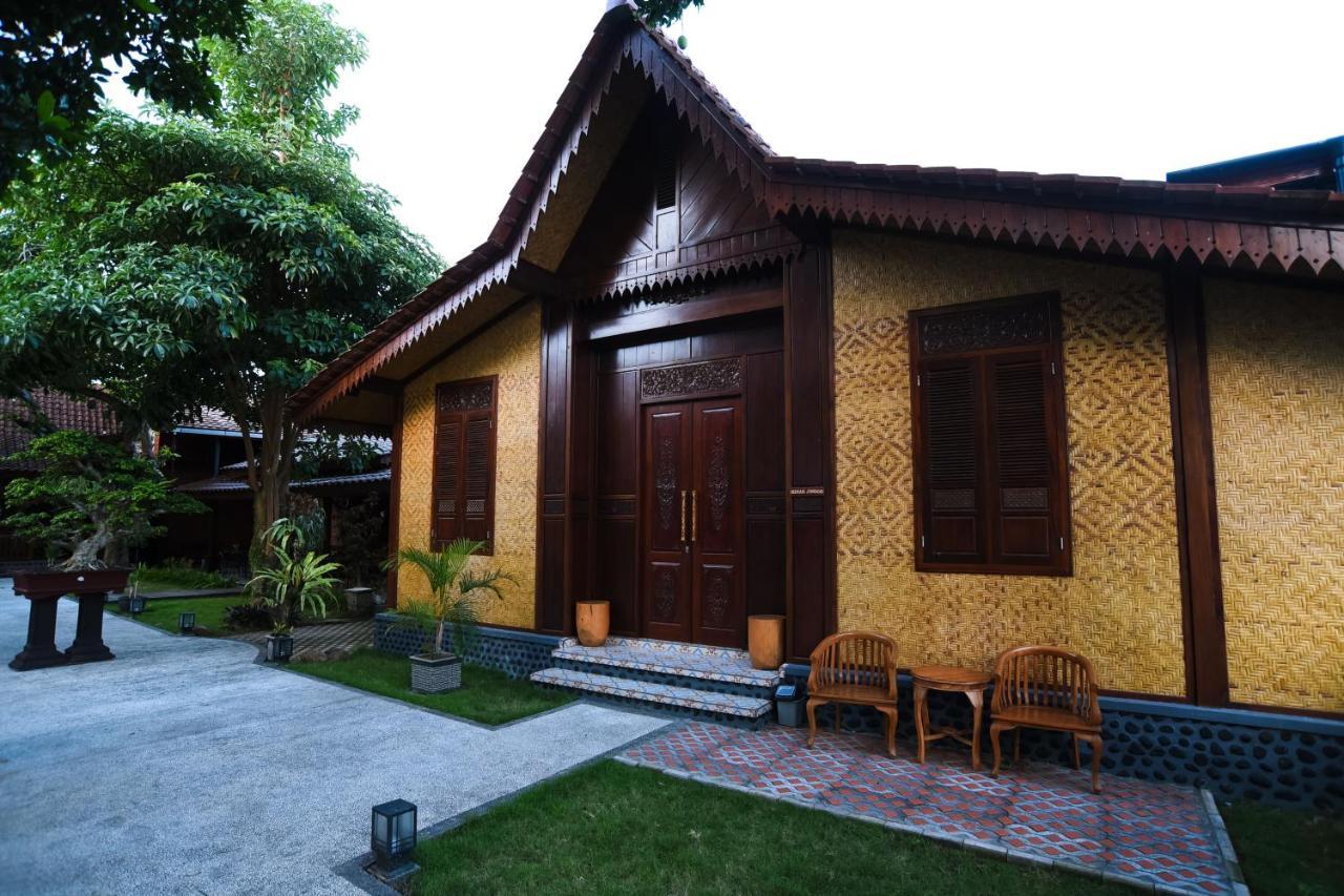 Ndalem Mataram Homestay *