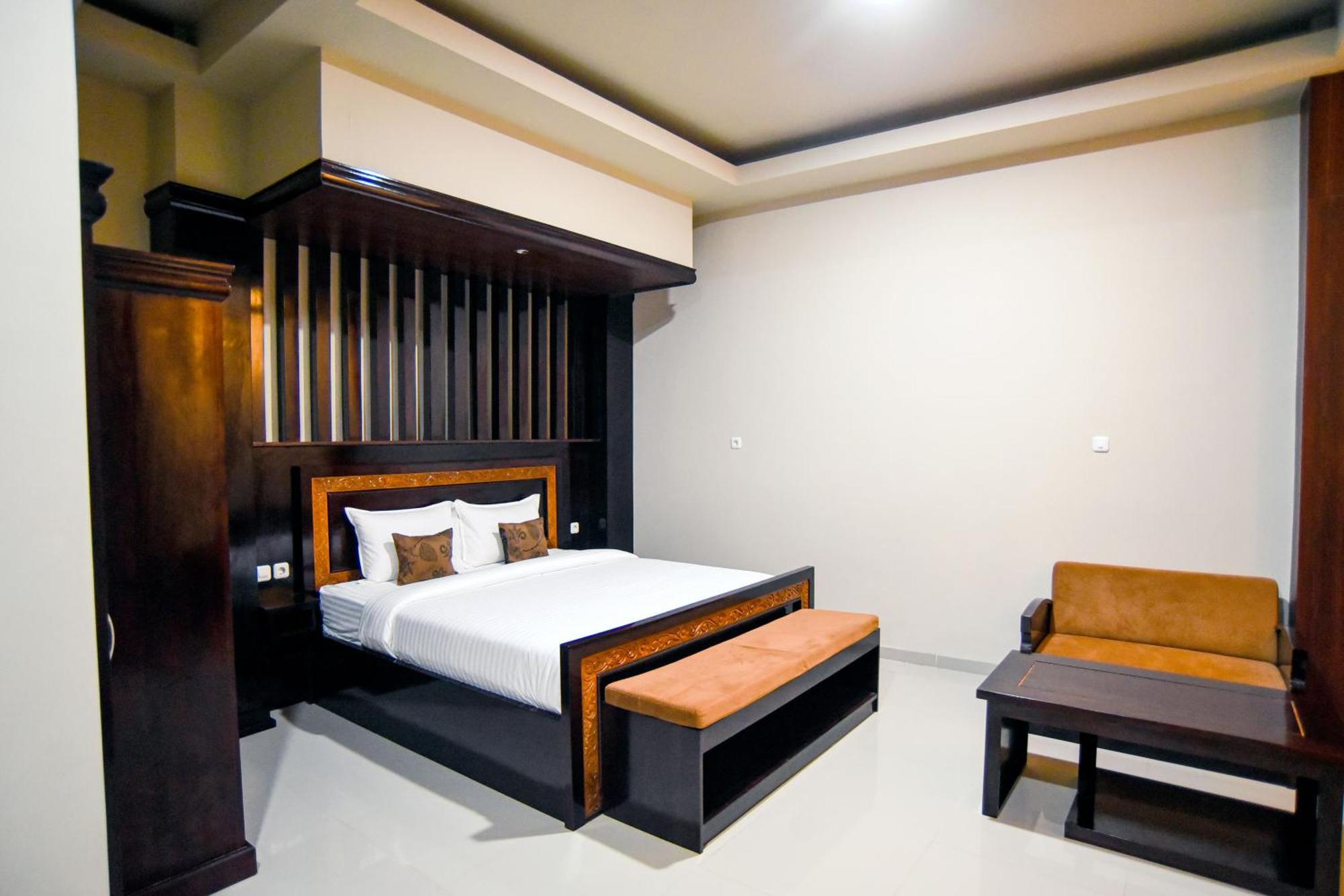 Ndalem Mataram Homestay *